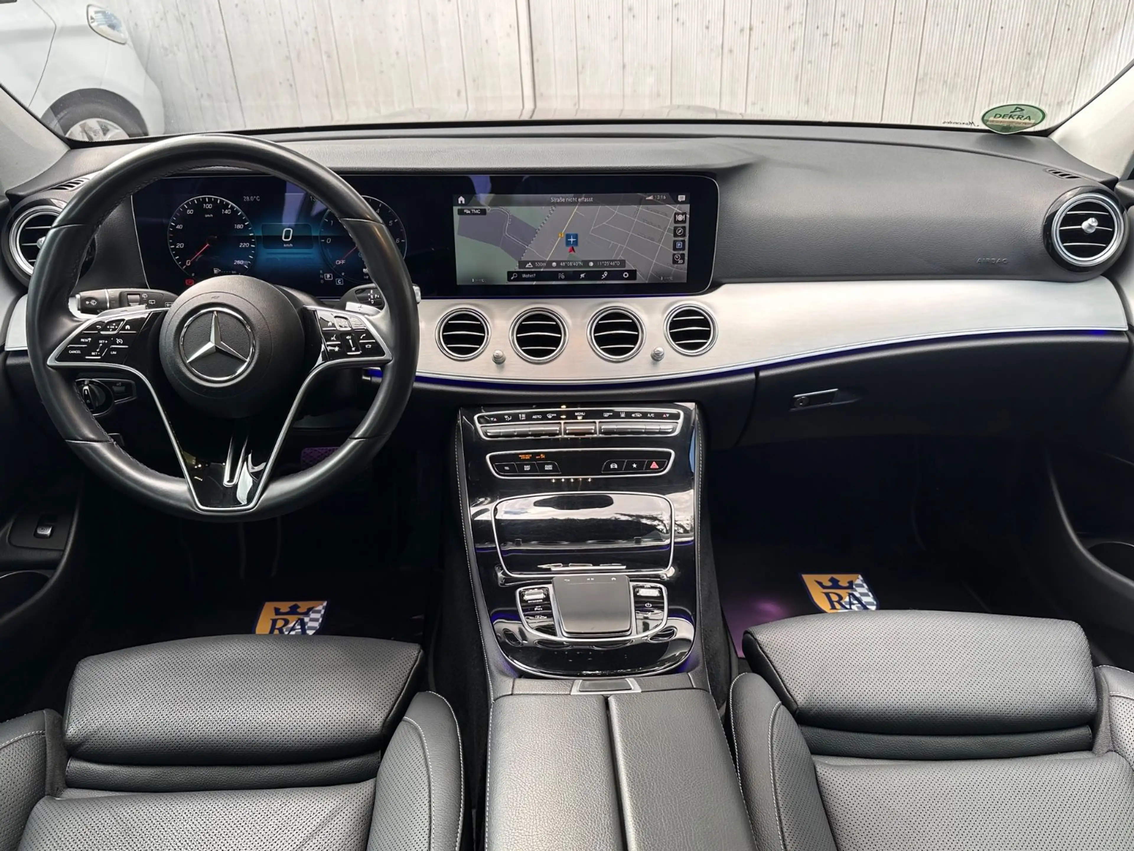 Mercedes-Benz E 300 DE T  Avantgarde 9G-TRONIC/Kamera/HUD — photo 16