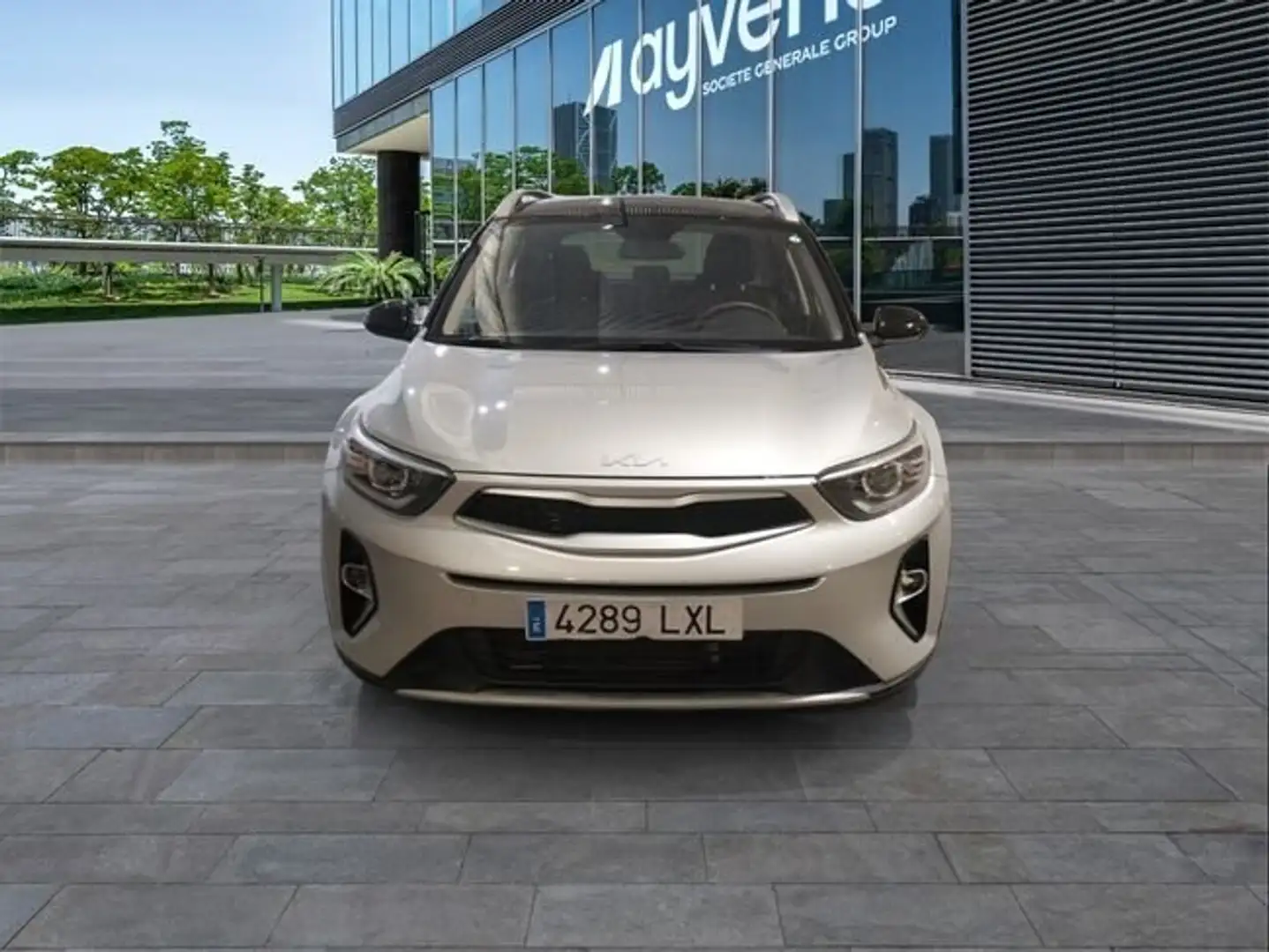 Kia Stonic 1.0 T-GDi MHEV iMT Concept Plus 100 Plateado - 2