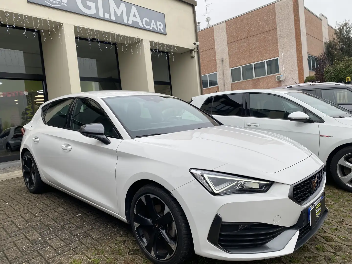 CUPRA Leon 1.5 hybrid 150cv dsg *Full* Bianco - 1