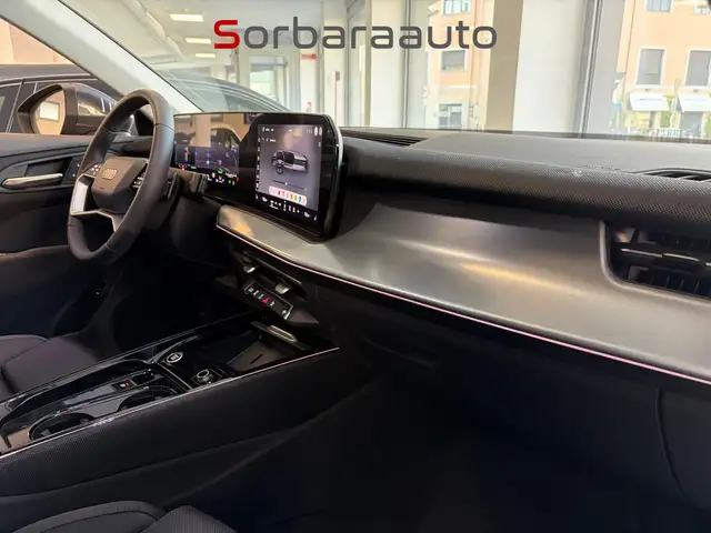 Audi Q3 view 20