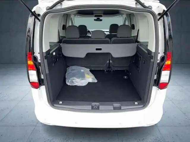 Volkswagen Caddy view 12