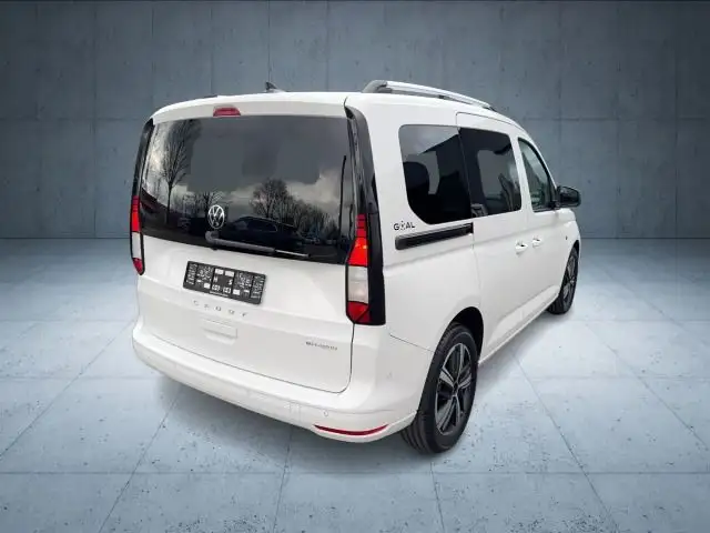 Volkswagen Caddy view 5