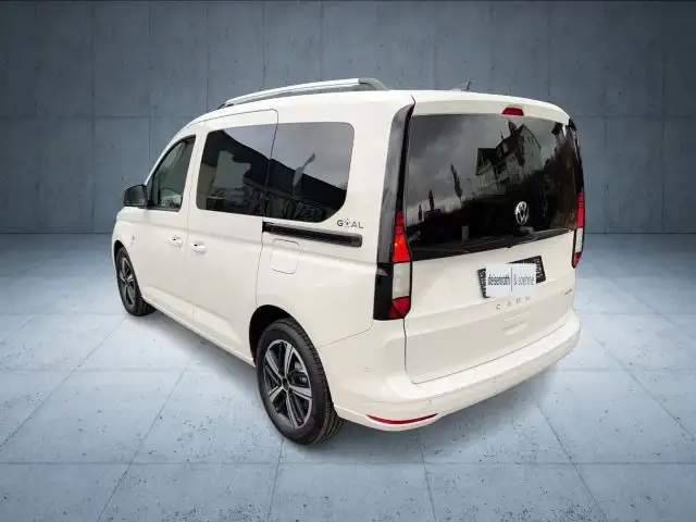 Volkswagen Caddy view 3