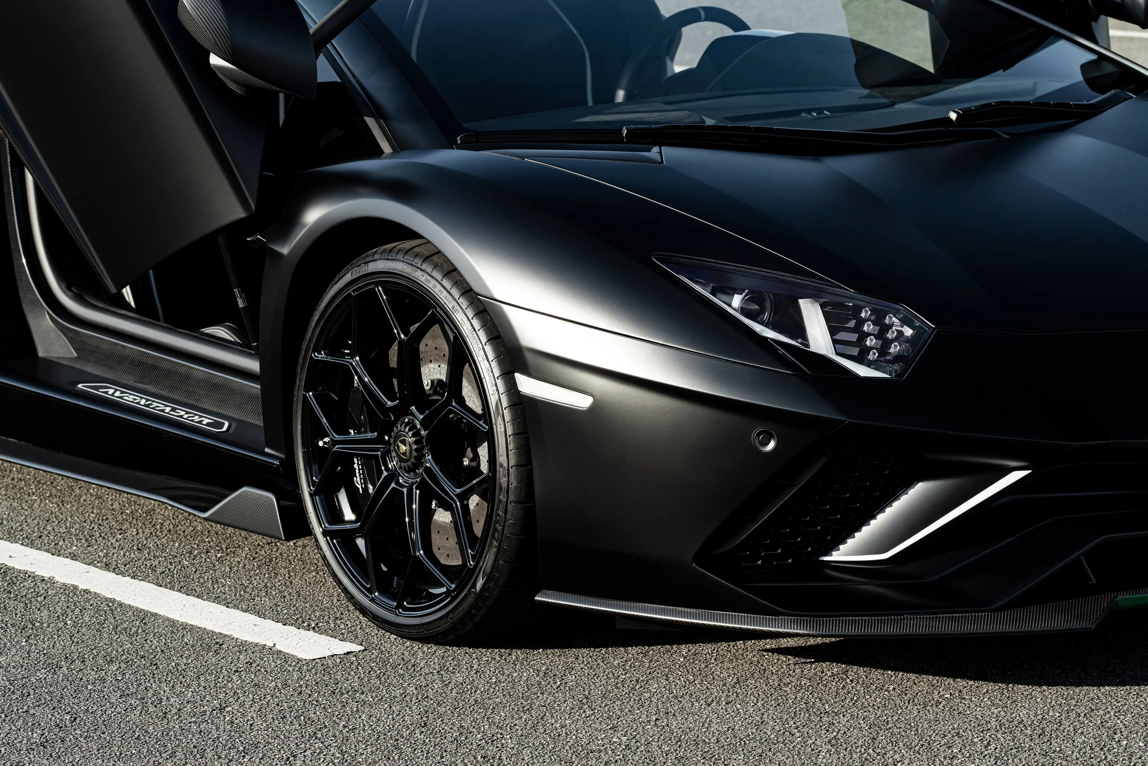 Lamborghini Aventador Aventador Ultimae 1. Hand deutsch — photo 10