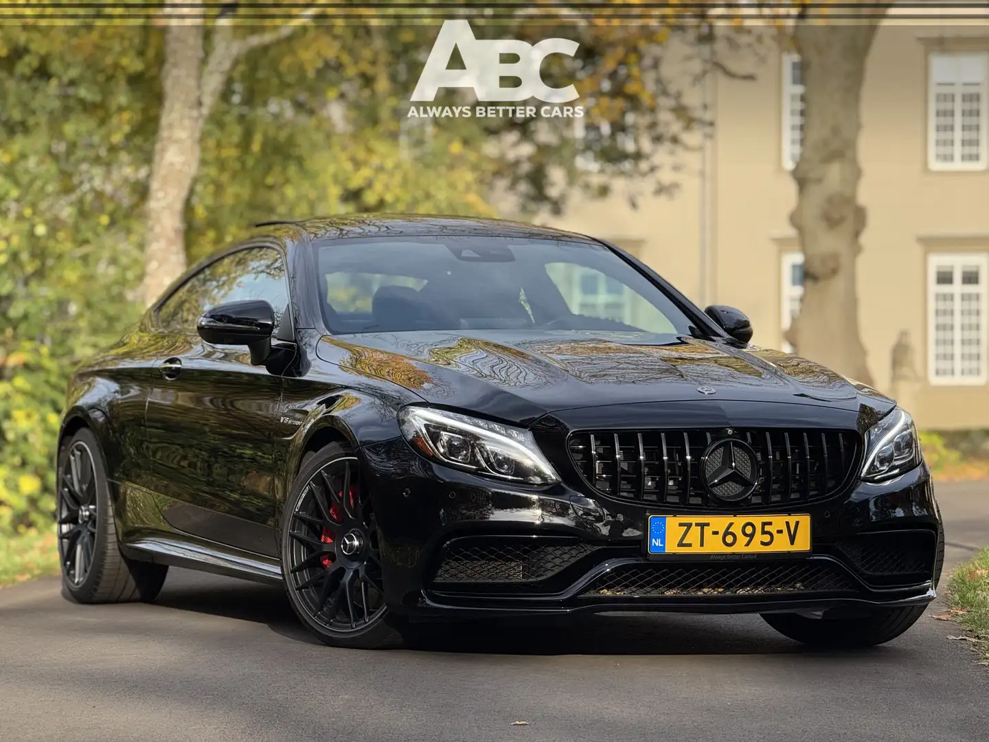 Mercedes-Benz C 63 AMG Coupé S Zwart - 1