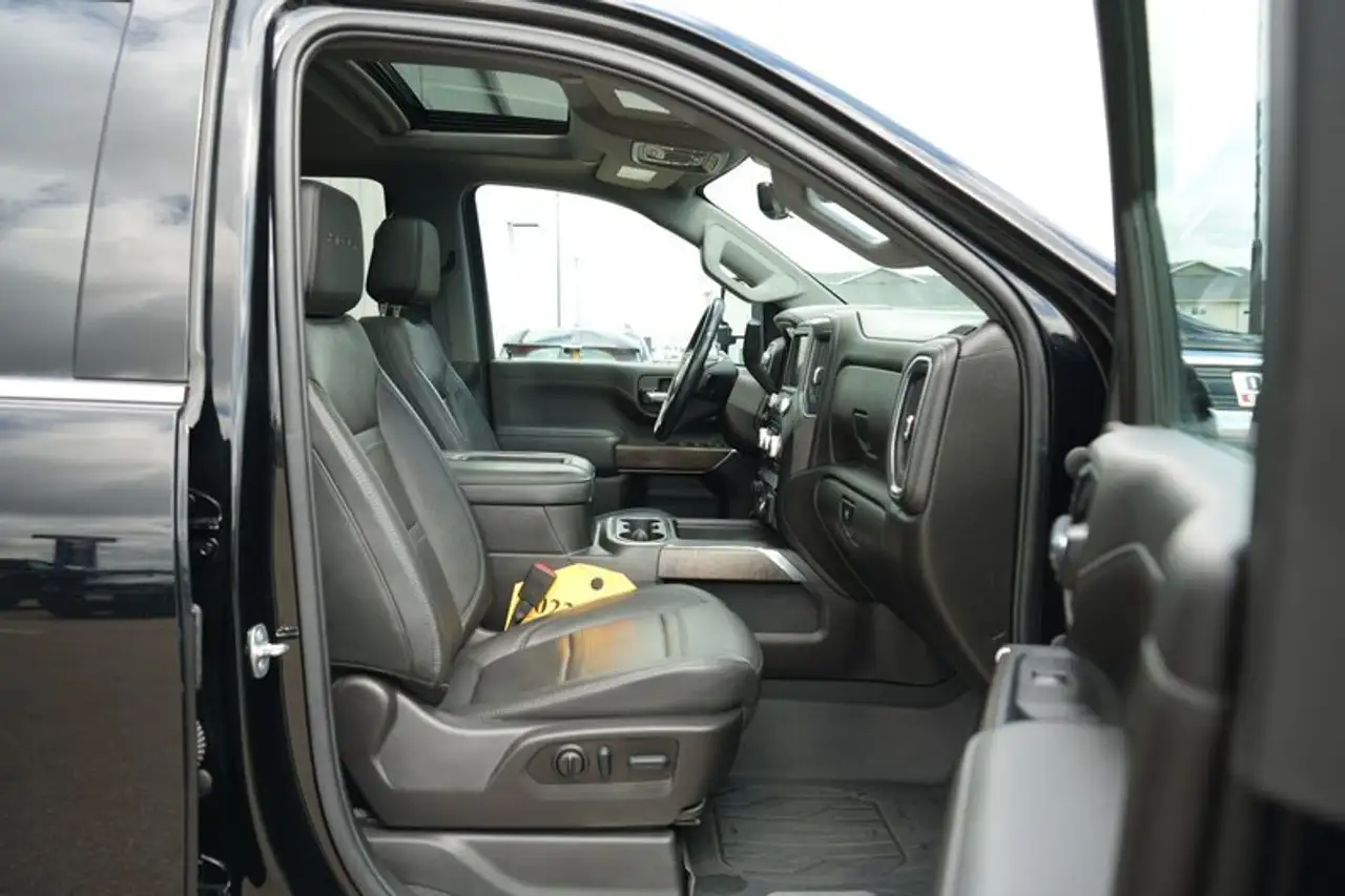 GMC Sierra 3500HD снимка GMC Sierra 3500HD