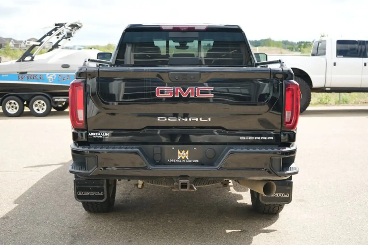 GMC Sierra 3500HD снимка GMC Sierra 3500HD
