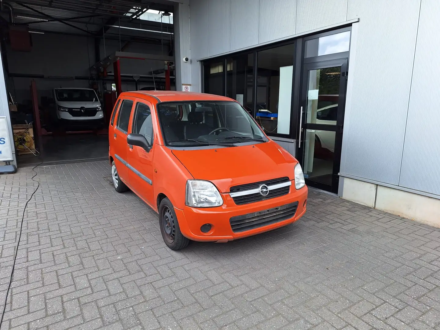 Opel Agila 1.3 CDTI Edition Oranje - 1
