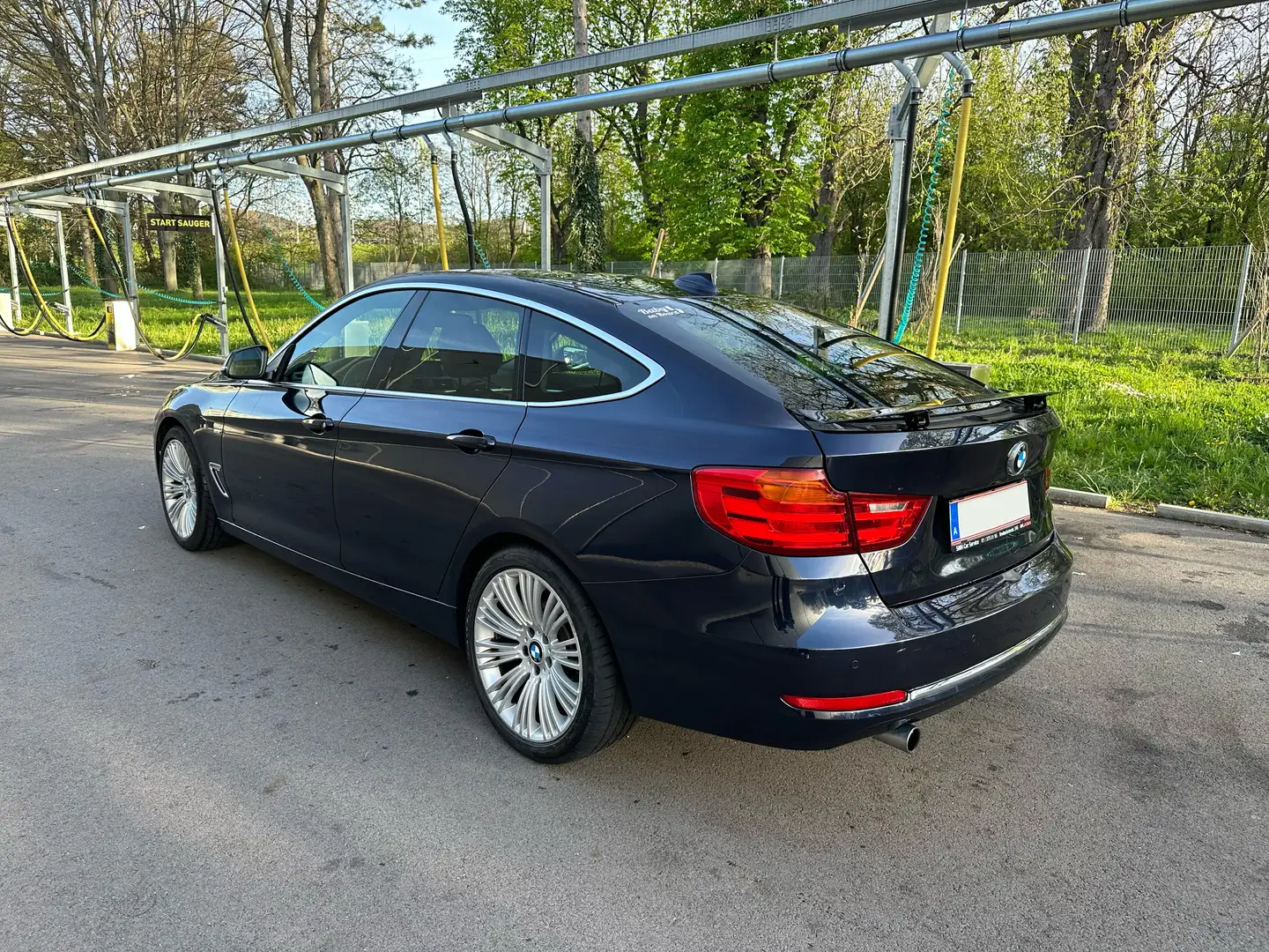 BMW 320 320d Gran Turismo Luxury - 2