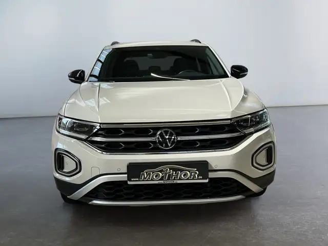 Volkswagen T-Roc view 6