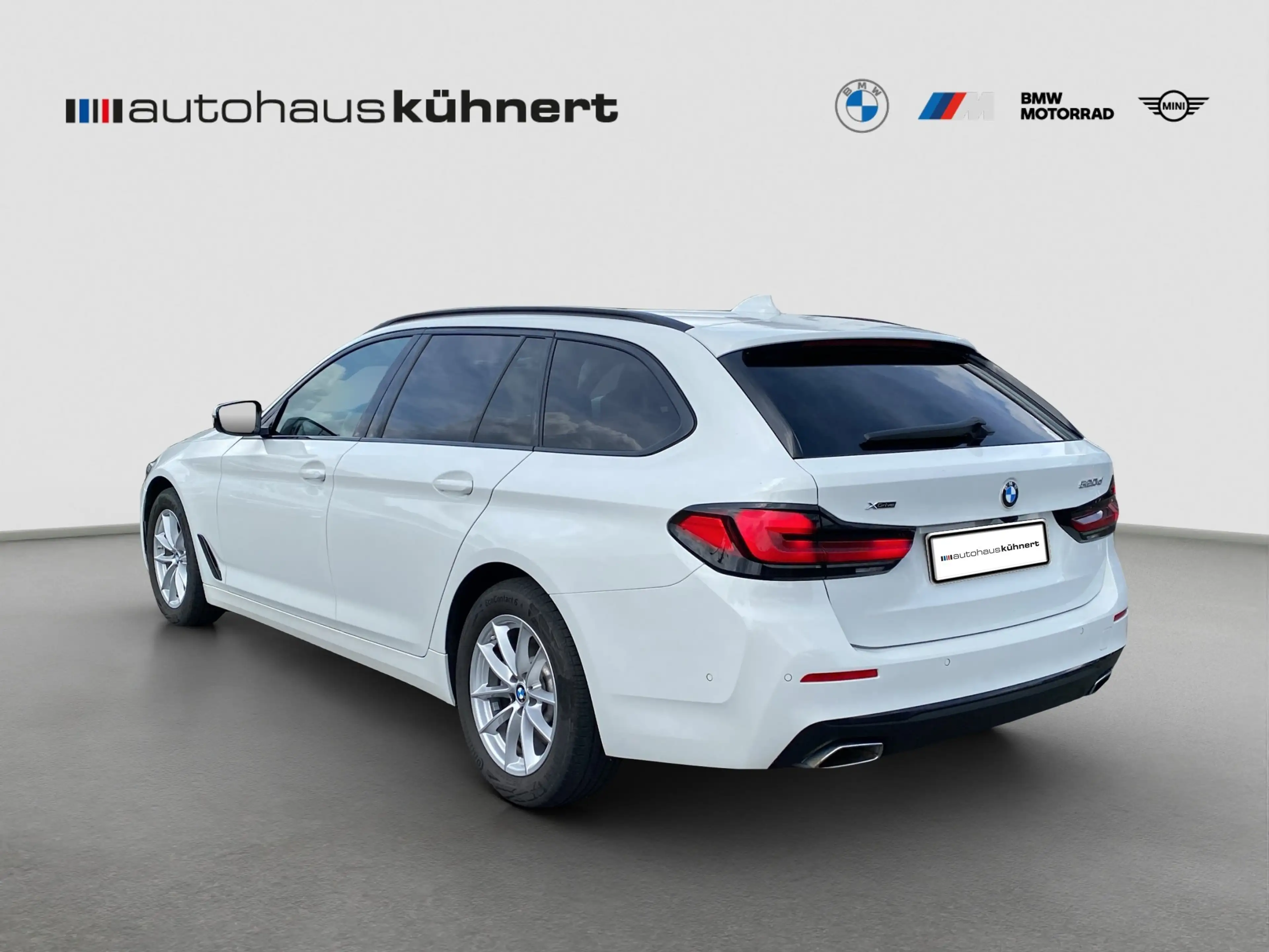 BMW 520 d xDrive Touring LED Luftfed. AHK HUD HiFi — photo 5
