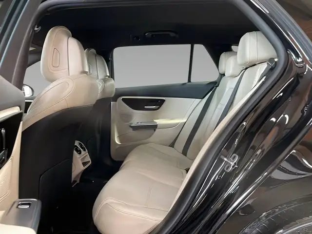Mercedes-Benz 300 view 10