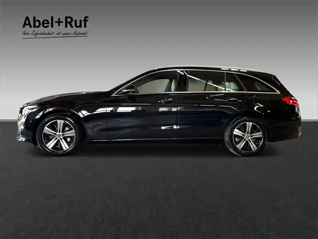 Mercedes-Benz 300 view 5