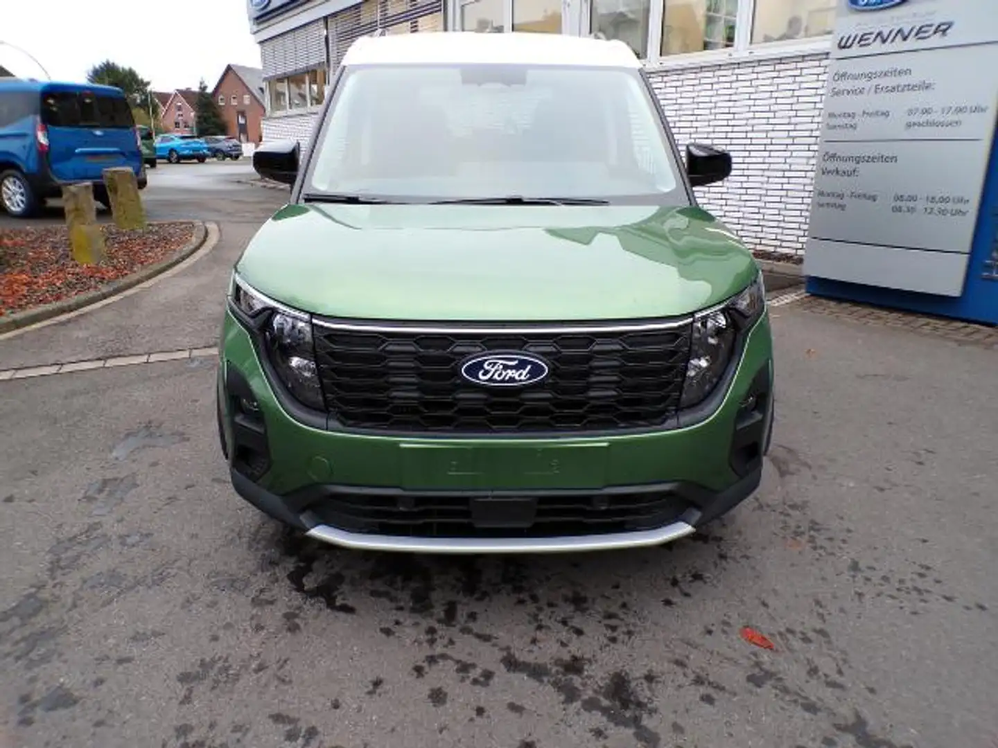 Ford Tourneo Courier Active Automatik Dach:Weiss / Winterp. / FGS Grün - 2