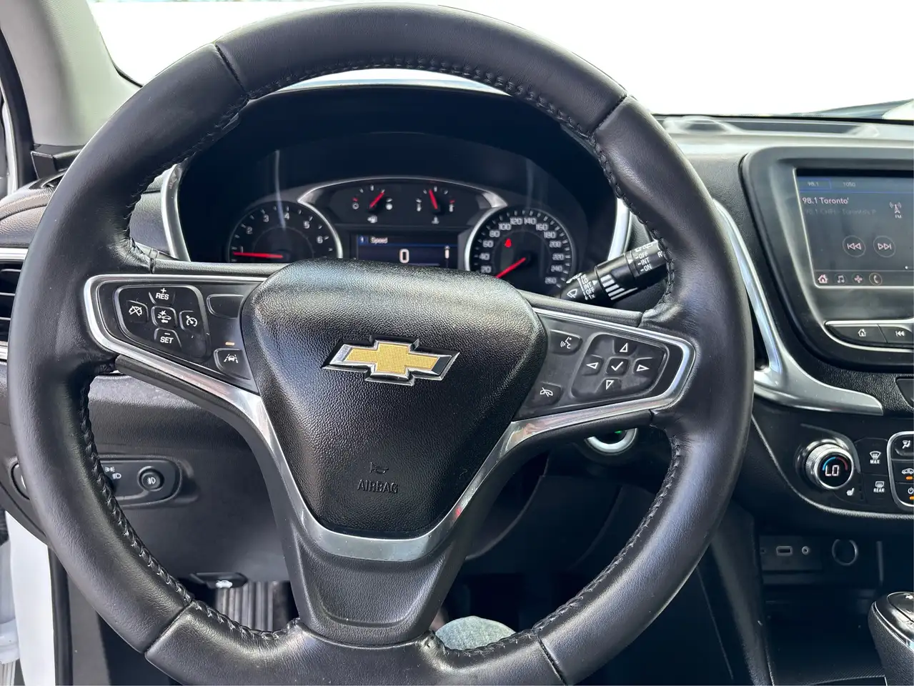 Chevrolet Equinox снимка Chevrolet Equinox