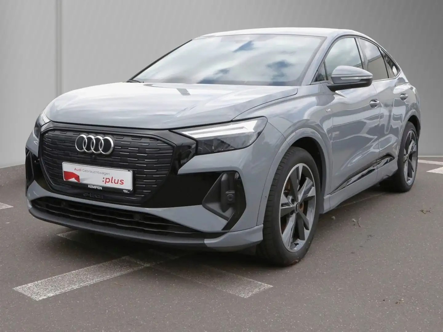 Audi e-tron Sportback S line NAVI+VC ACC RFK+PDC V+H Grau - 2