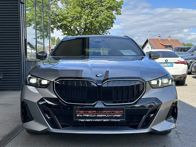 BMW 520 i Touring M-Paket PRO Aut. / Iconic Glow / Pano... Ansicht 4