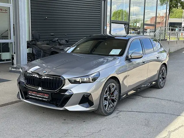 BMW 520 i Touring M-Paket PRO Aut. / Iconic Glow / Pano... Ansicht 1