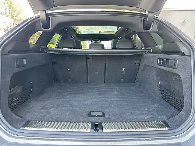BMW 520 i Touring M-Paket PRO Aut. / Iconic Glow / Pano... Ansicht 11