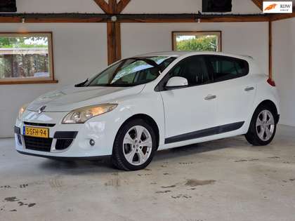 Renault Megane 1.4 TCe Dynamique (Climate / Cruise / Navi / 17 In