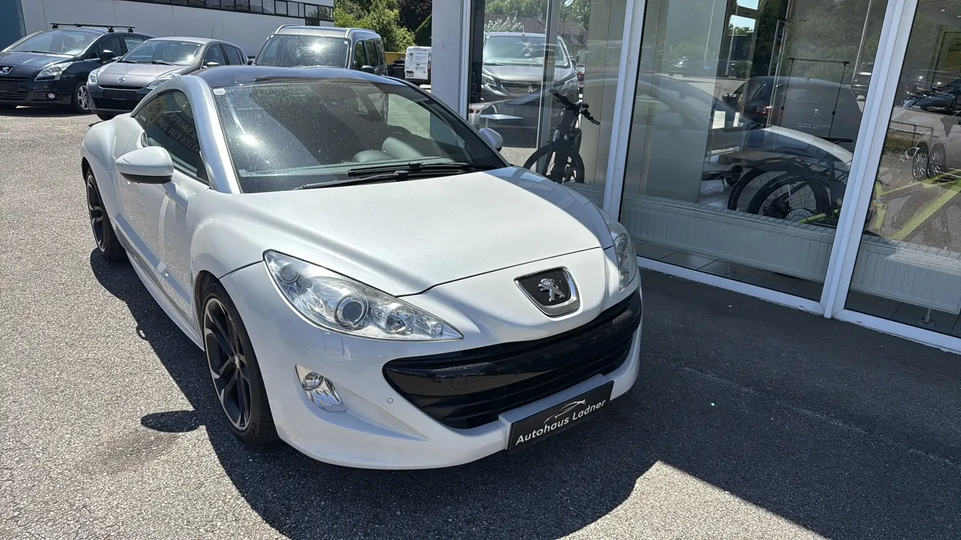 Peugeot RCZ 1,6 THP 160 Weiß - 1