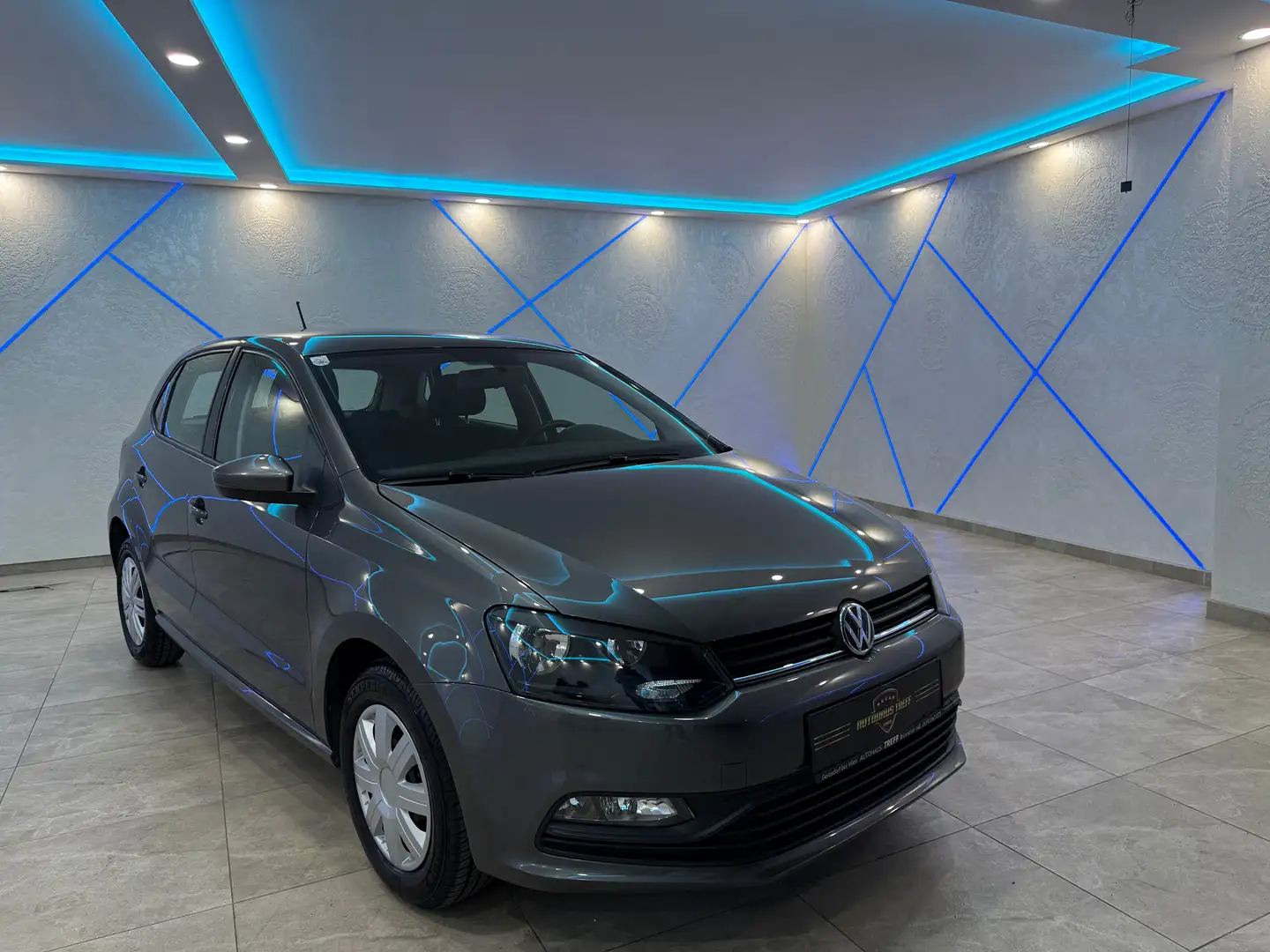 Volkswagen Polo Austria 1,0*KLIMA*1.BESITZ* Grau - 1