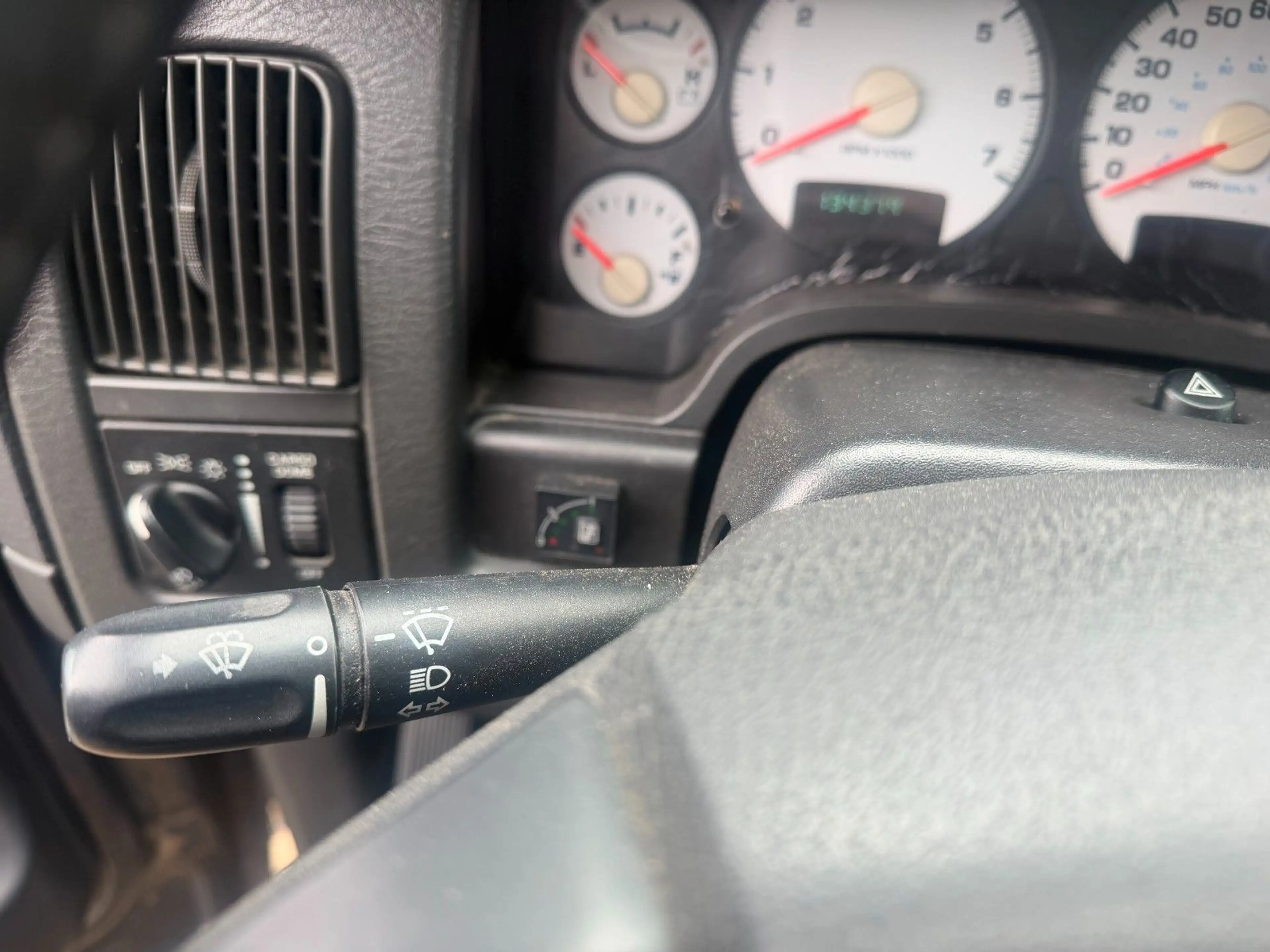 Dodge RAM 1500 LPG V8 4,7L AHK Klima Kamera LKW Zulass — photo 14