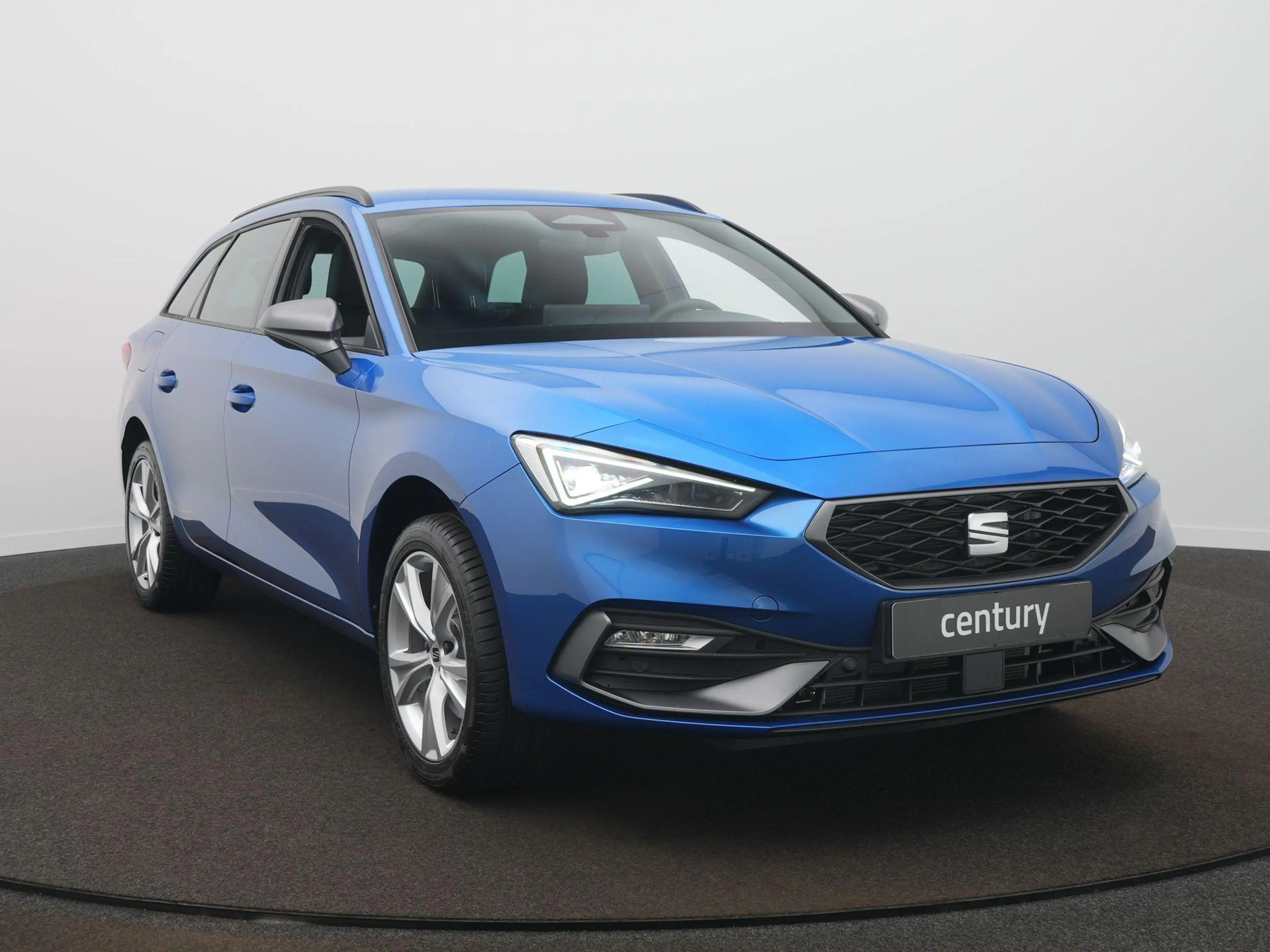 SEAT Leon e-Hybrid Sportstourer FR Business 1.5 TSI eHybrid 150 kW / — photo 3