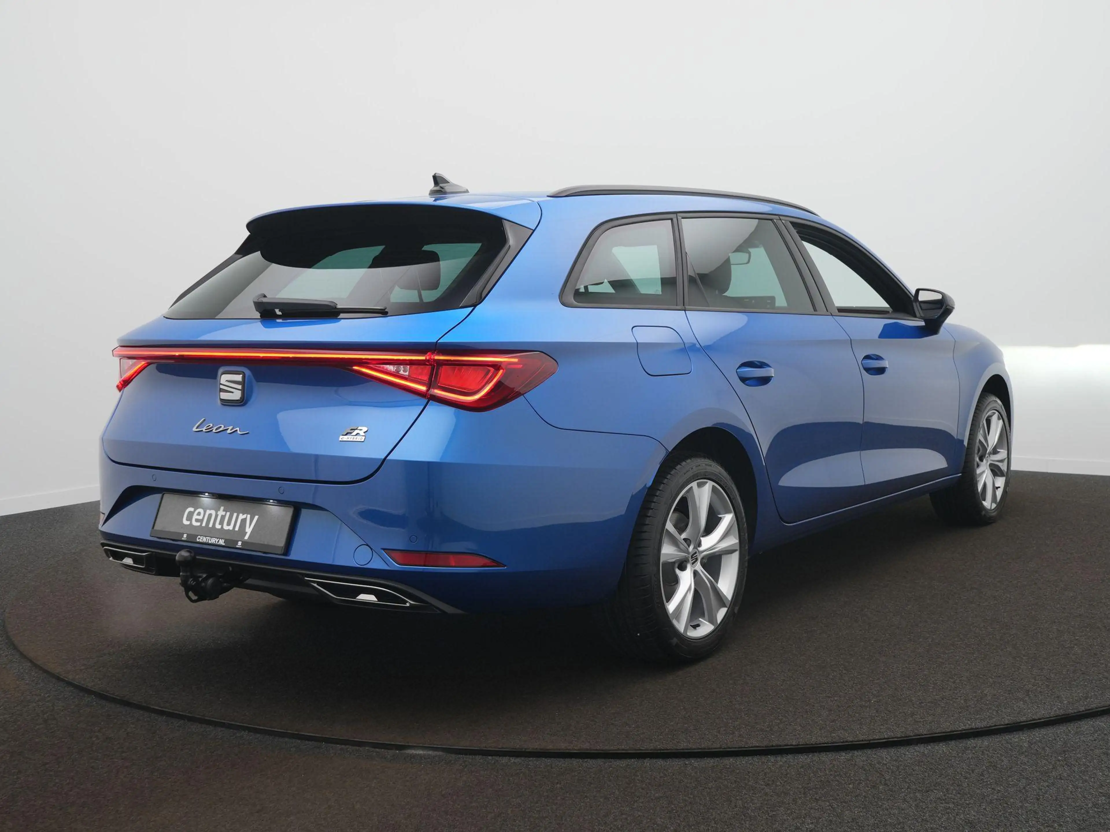 SEAT Leon e-Hybrid Sportstourer FR Business 1.5 TSI eHybrid 150 kW / — photo 5