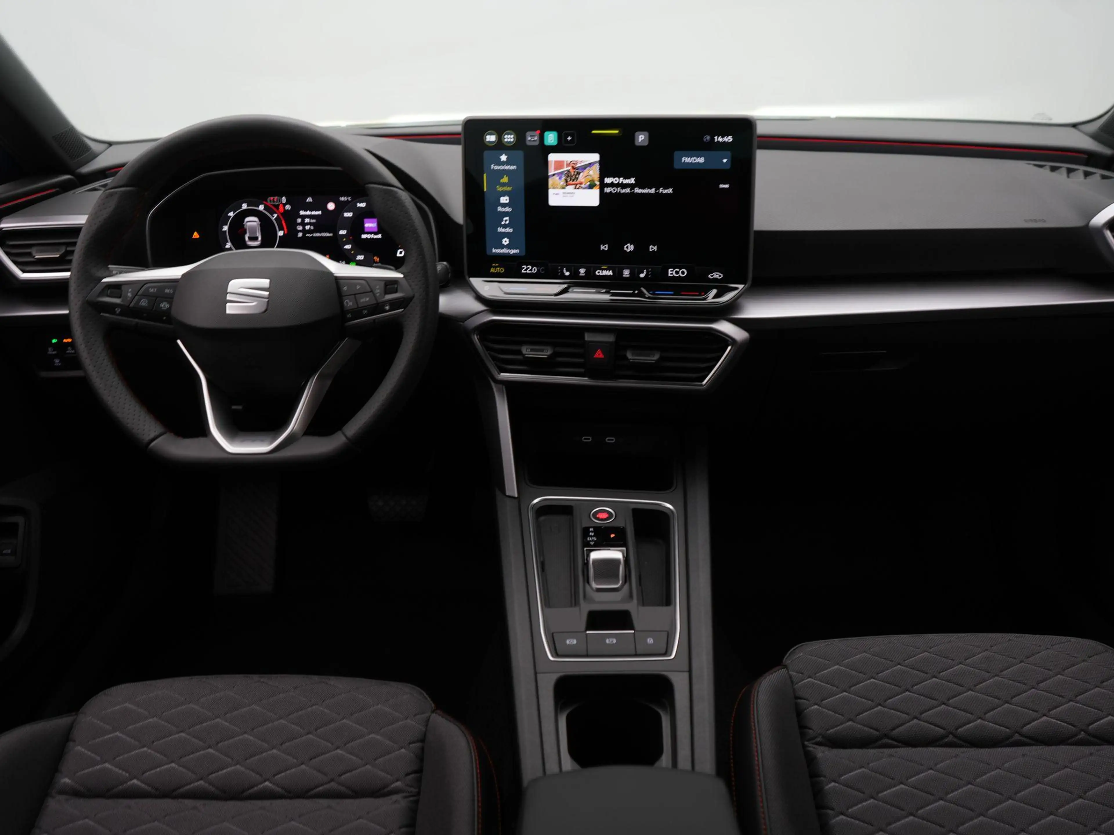 SEAT Leon e-Hybrid Sportstourer FR Business 1.5 TSI eHybrid 150 kW / — photo 12