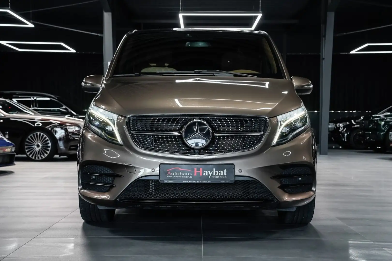 Mercedes-Benz V 300 d 4Matic Extralang *VIP First Class Luxury* Negro - 2
