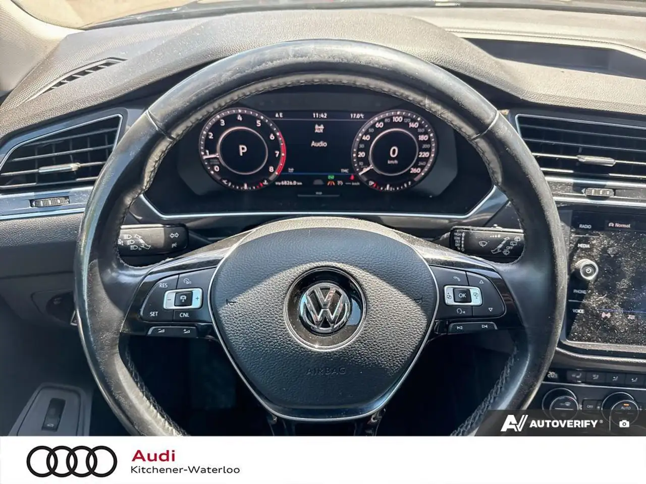Volkswagen Tiguan снимка Volkswagen Tiguan