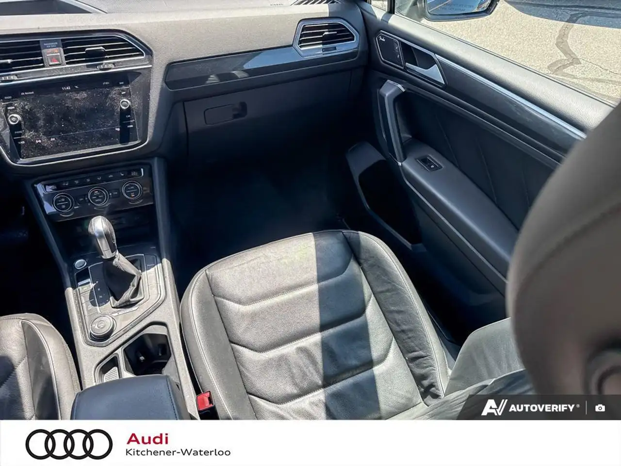 Volkswagen Tiguan снимка Volkswagen Tiguan