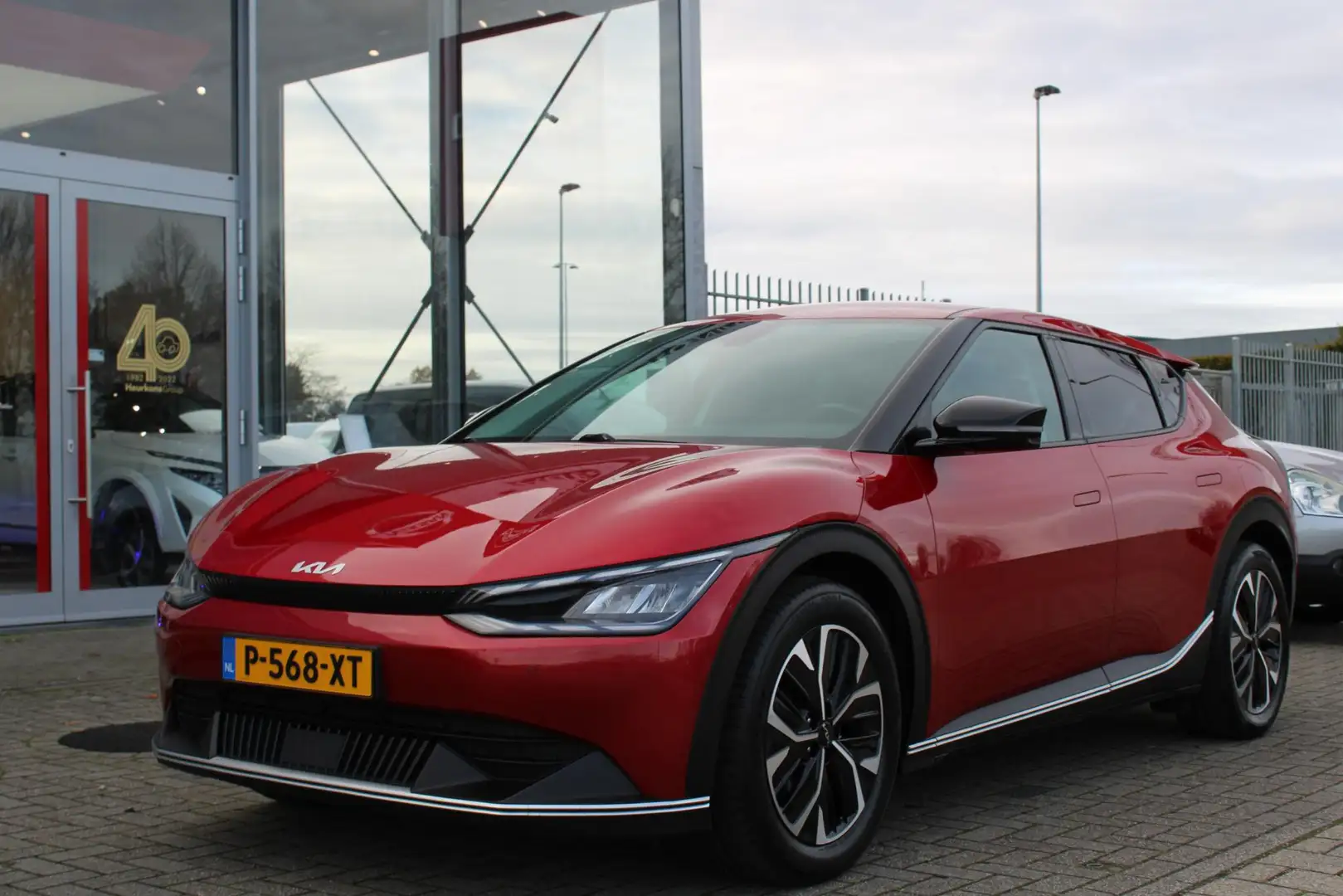 Kia EV6 Air 58 kWh Rood - 2