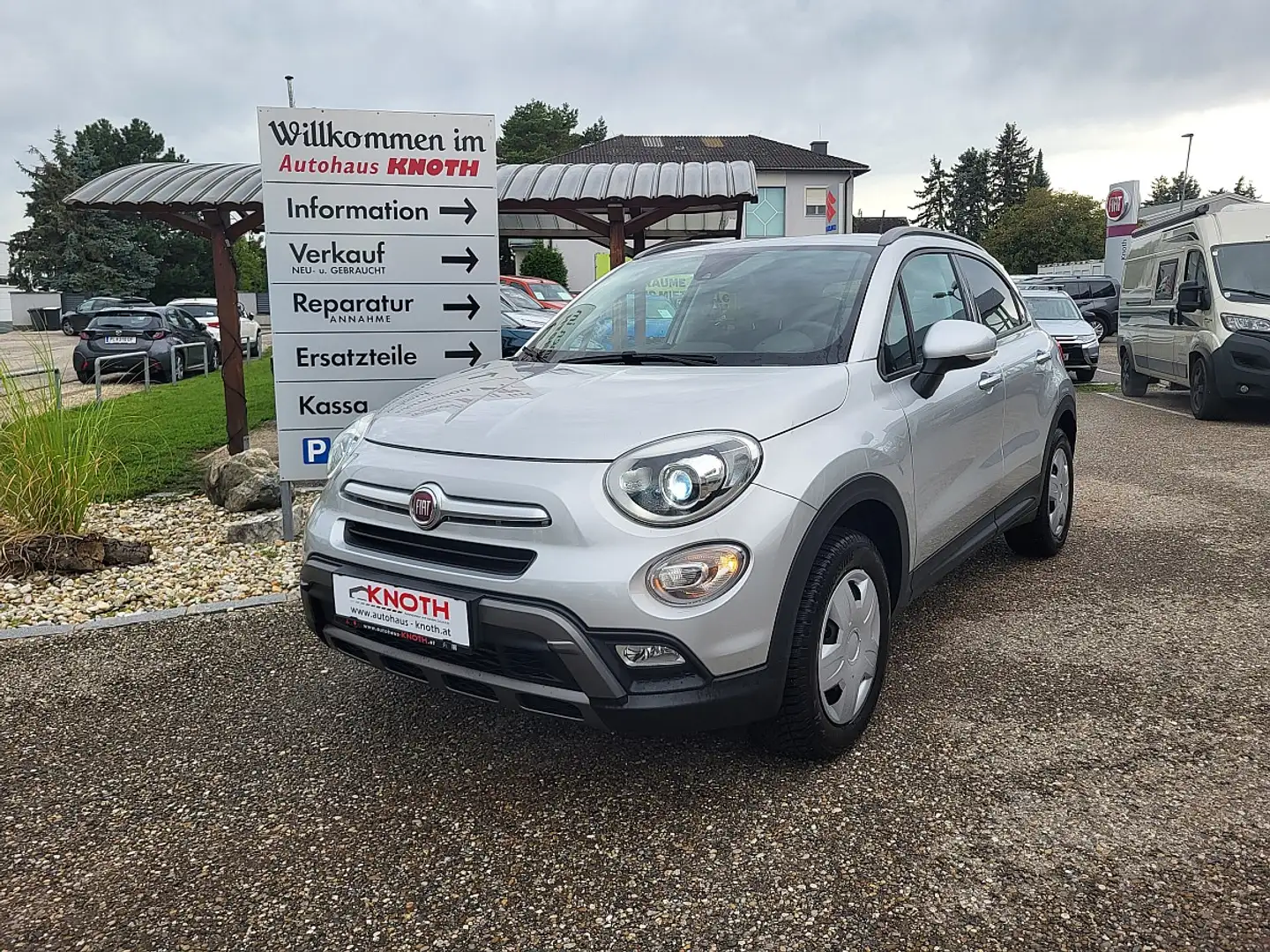 Fiat 500X 1,4 Multi-Air Turbo 140 Off-Road Look Cross Plu... Silber - 1