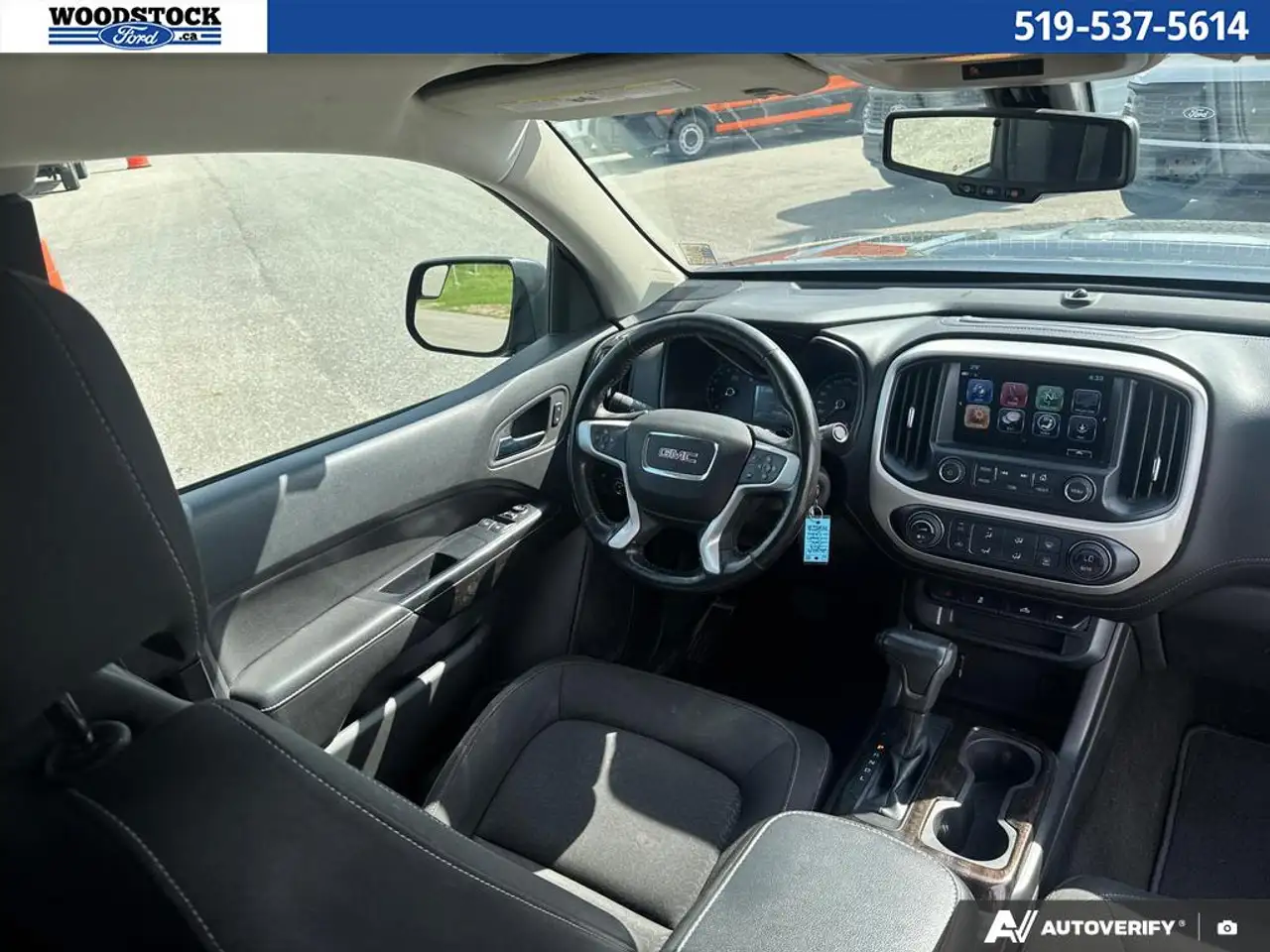 GMC Canyon photo GMC Canyon