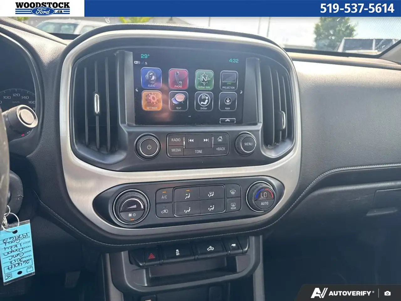 GMC Canyon photo GMC Canyon