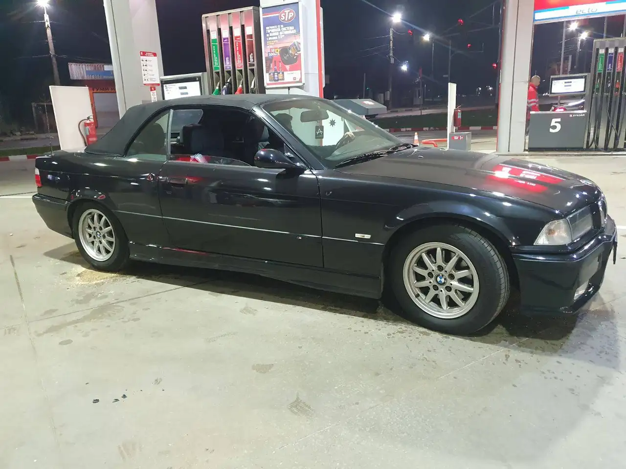 BMW 320i Sport Edition, foto 10