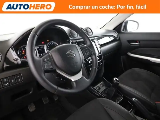 Suzuki Vitara view 12
