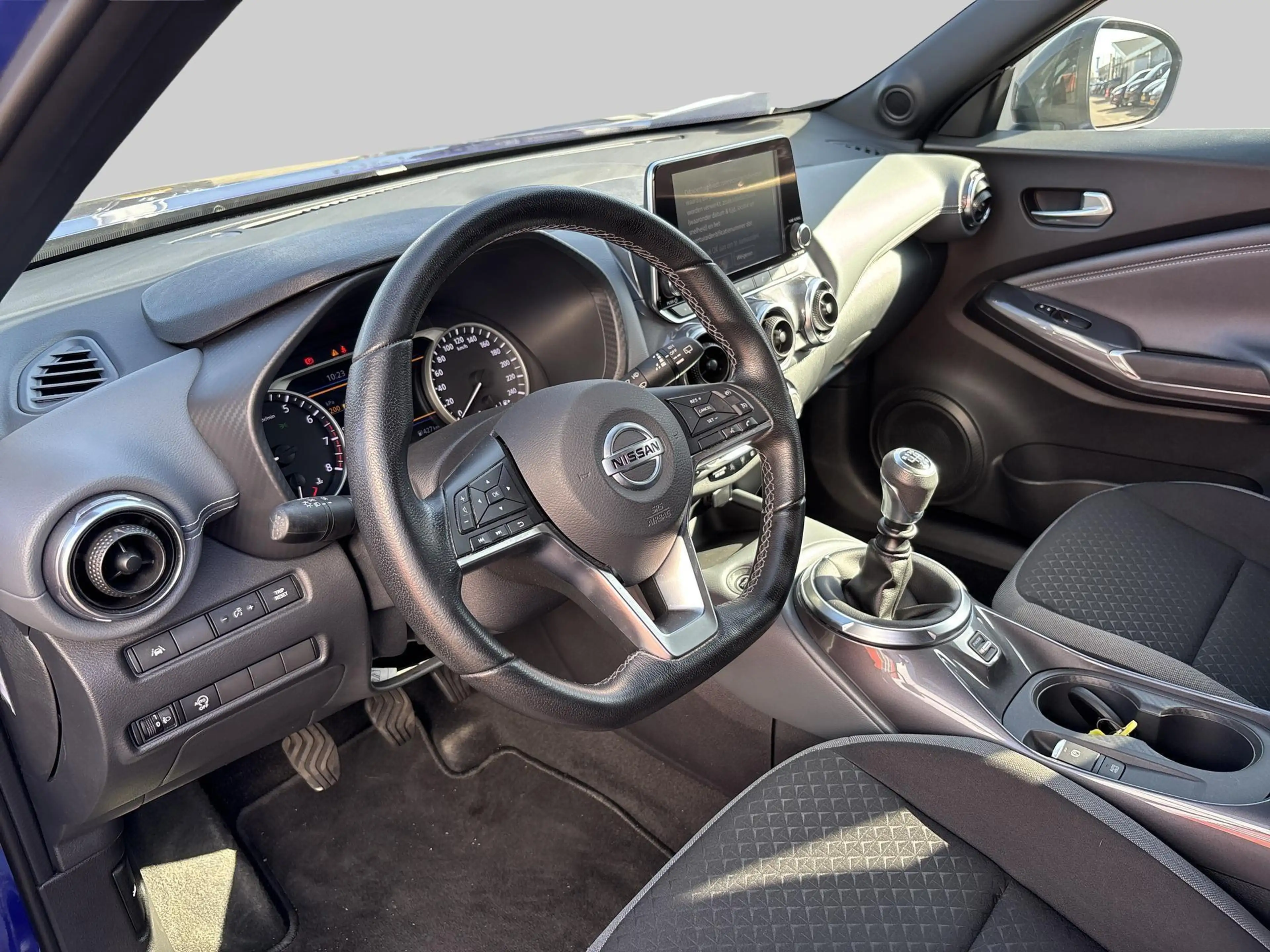 Nissan Juke 1.0 DIG-T N-Connecta — photo 9
