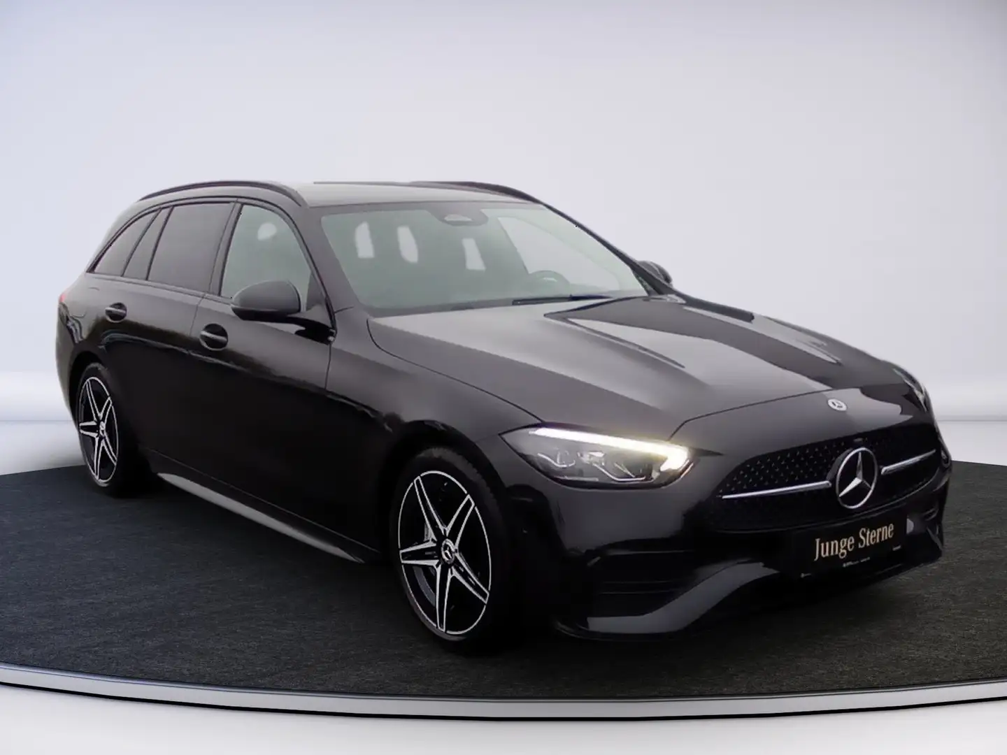 Mercedes-Benz C 180 T AMG Line Night Schwarz - 2