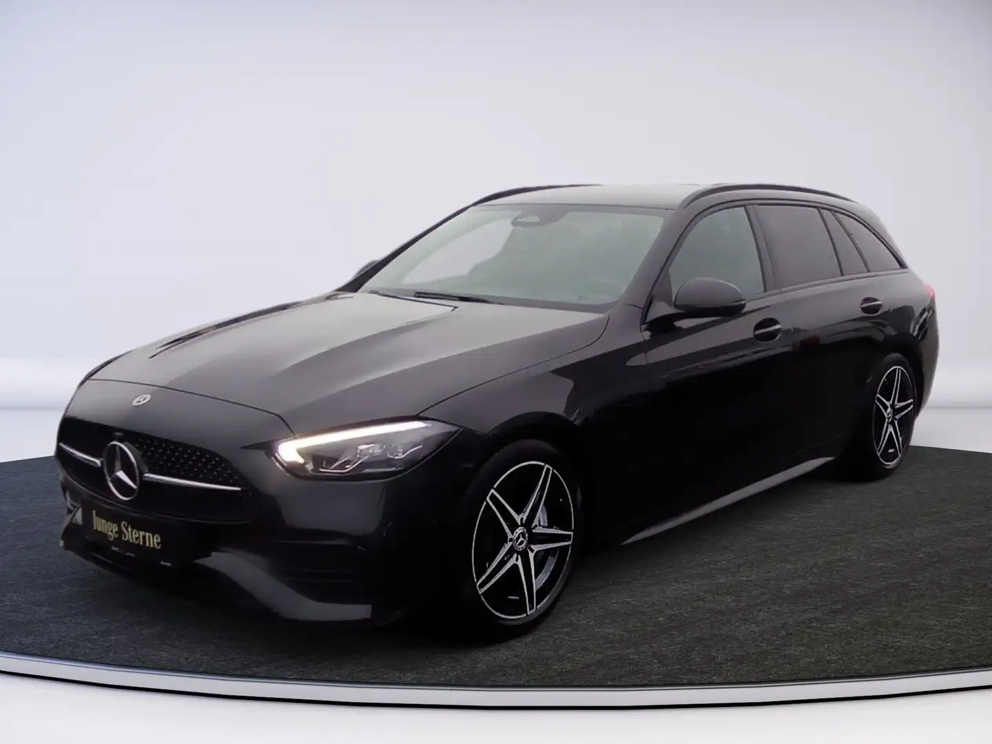 Mercedes-Benz C 180 T AMG Line Night Schwarz - 2