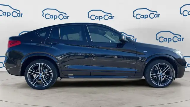BMW X4 view 4