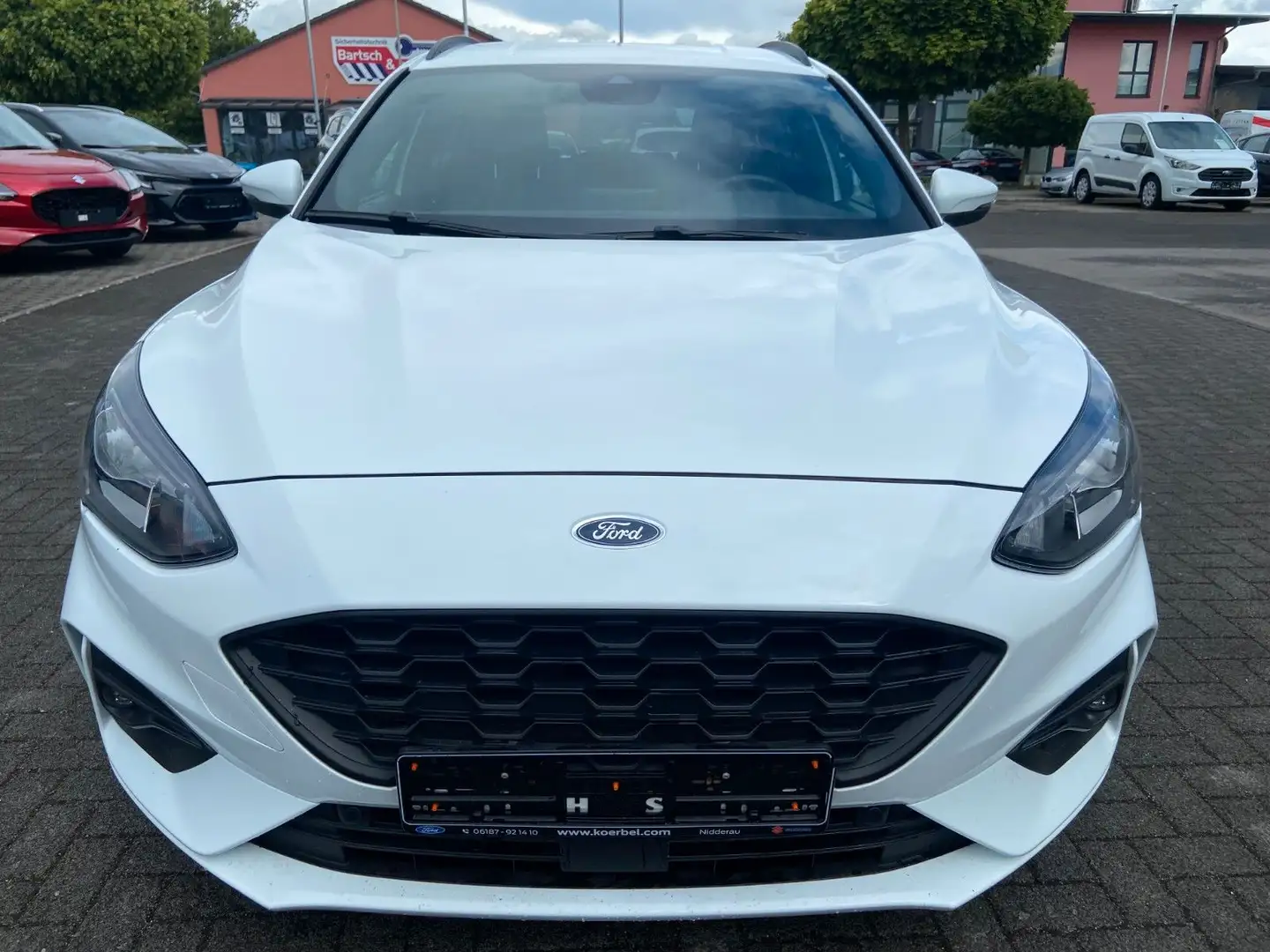 Ford Focus ST-Line Turnier Auto.*WinterP*Klima*PDC* Blanc - 2