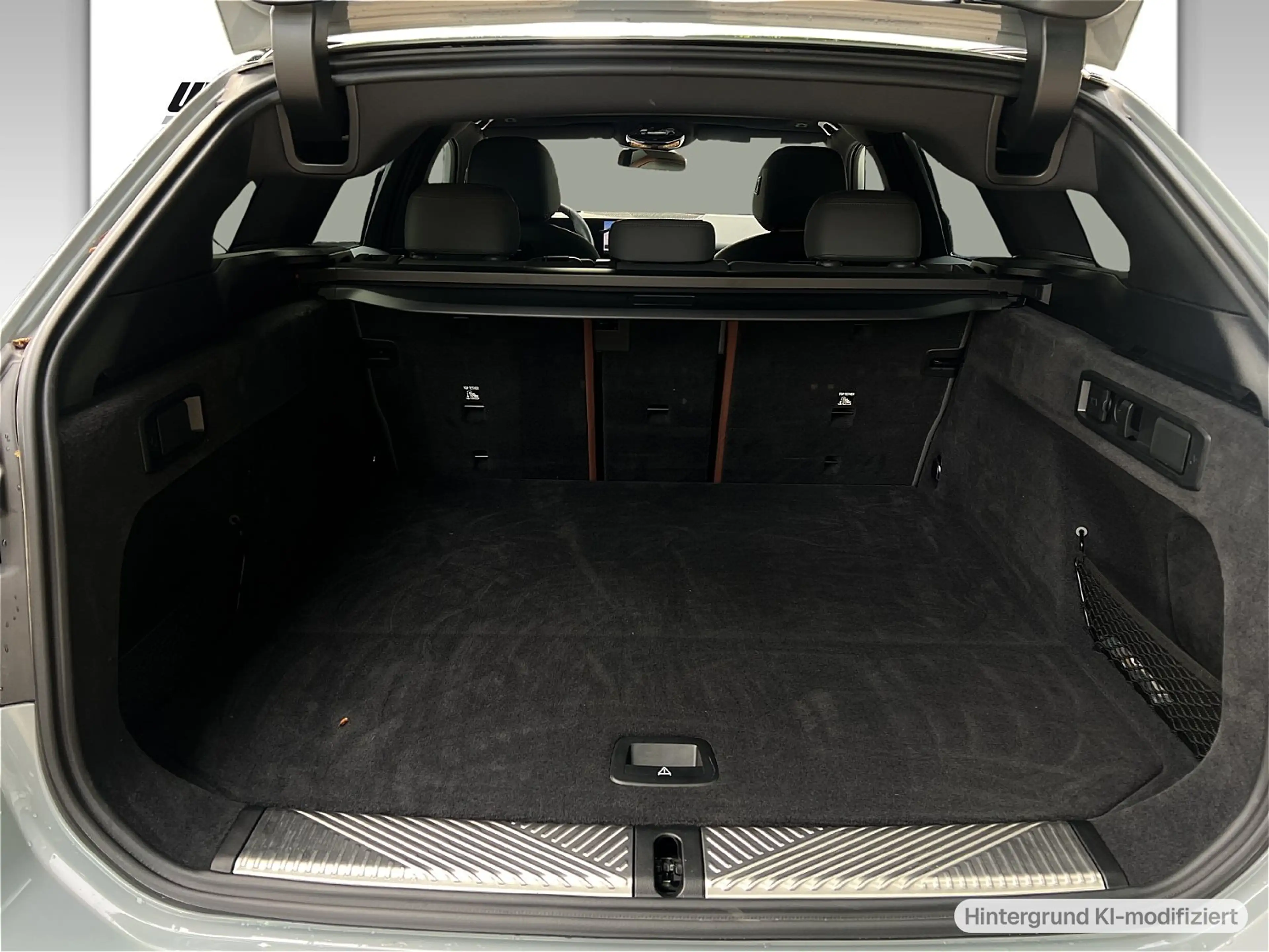 BMW 540 d xDrive Touring — photo 12