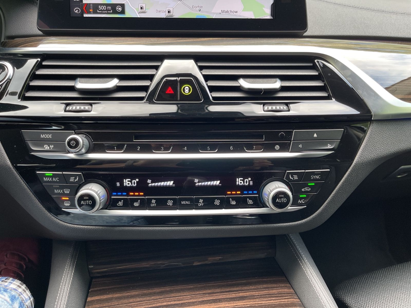 BMW 530 d LUXURY LEDER HEAD-UP SCHECKHEFT GARANTIE — photo 14