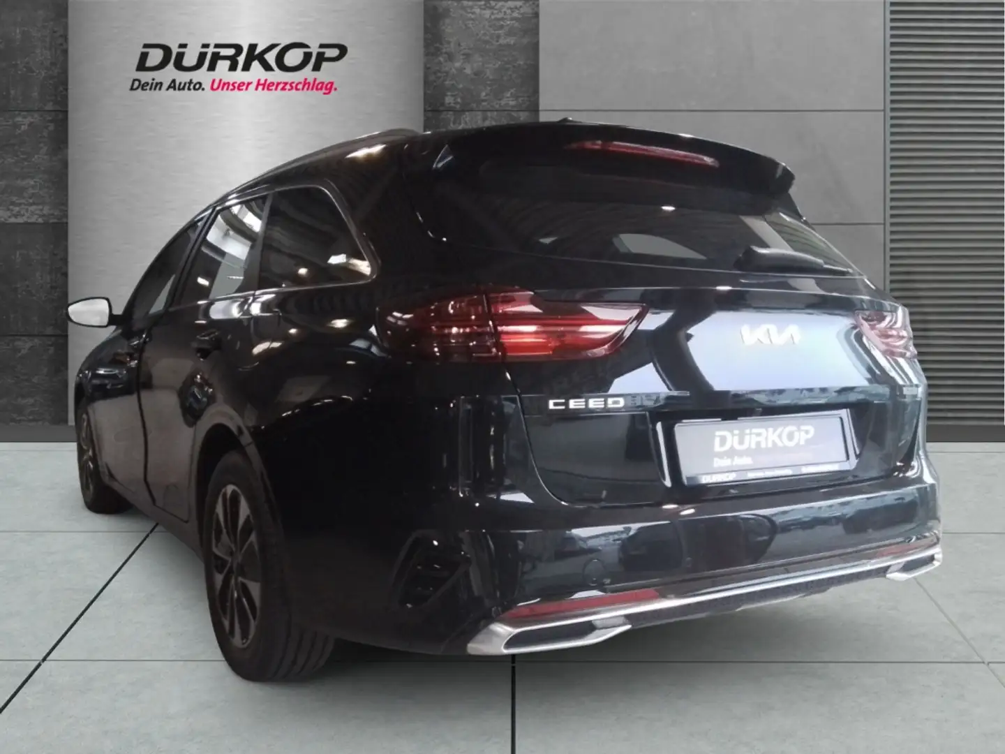 Kia Ceed SW / cee'd SW Spirit PHEV AT Sitzkomfort Technologie-Paket Navi Schwarz - 2