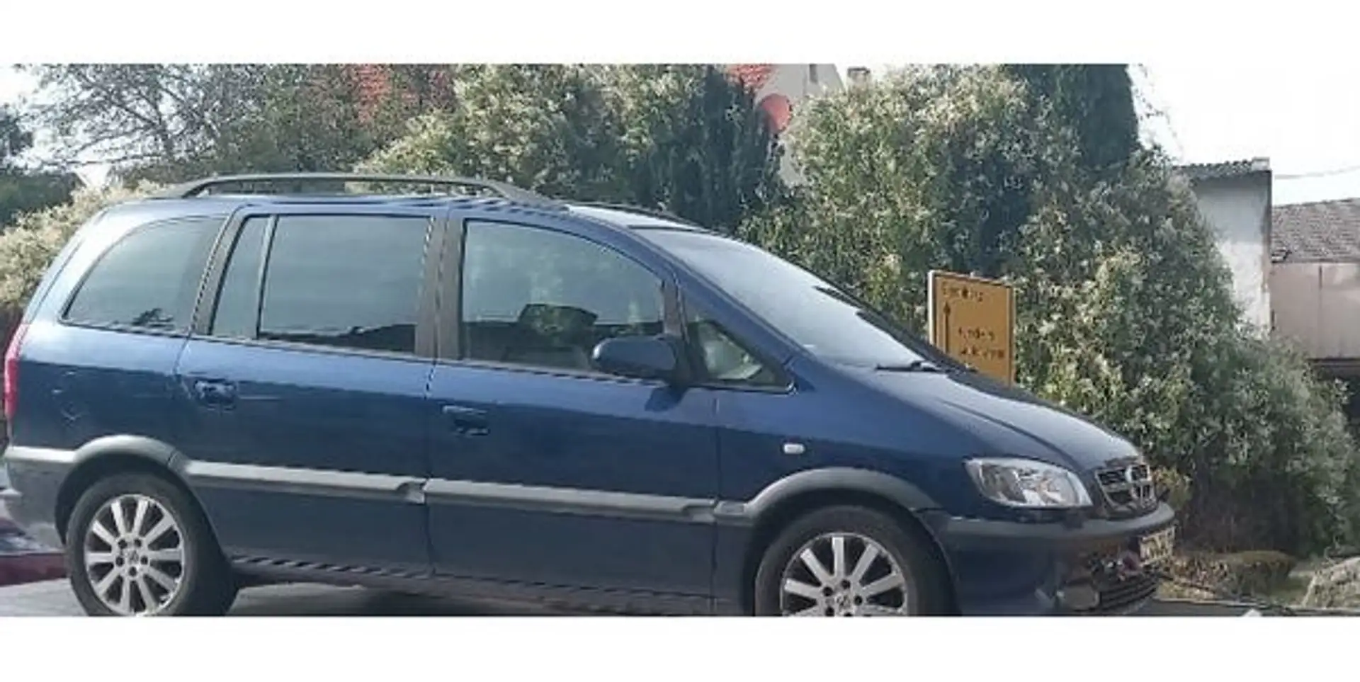 Opel Zafira Blue - 2