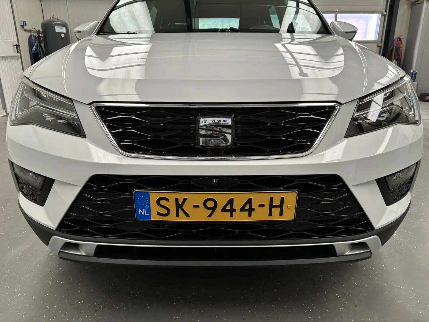 SEAT Ateca 1.4 EcoTSI Xcellence Business Intense Automaat! Vo Weiß - 2