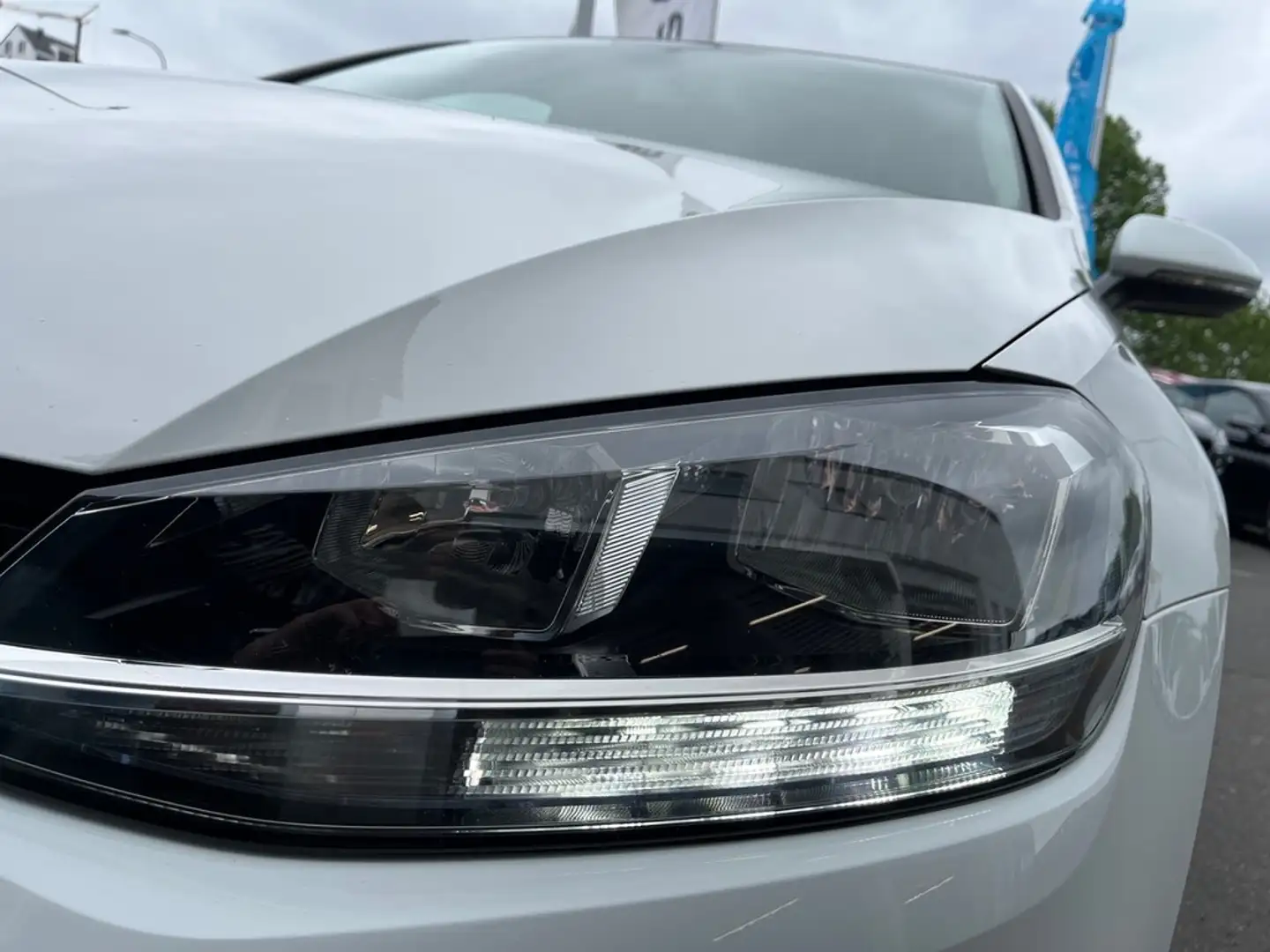 Volkswagen Golf 1,0 l TSI Weiß - 2